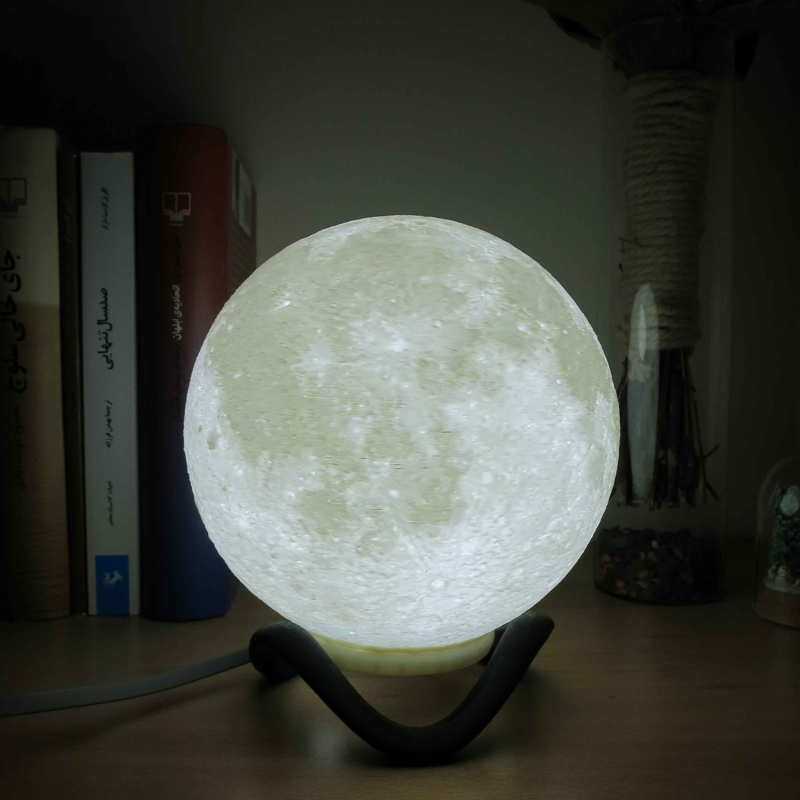 چراغ خواب ماه